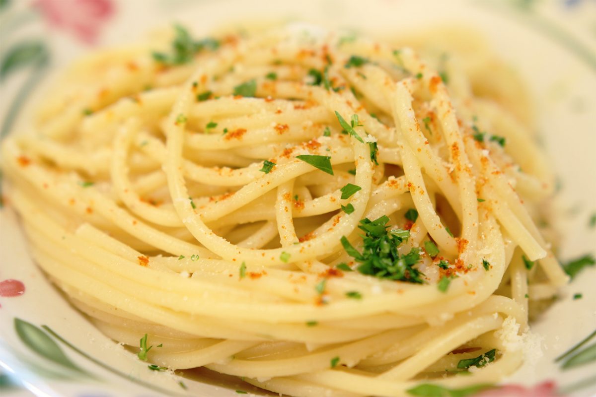 Spaghetti Garlic and Oil Recipe - Jeremy Sciarappa