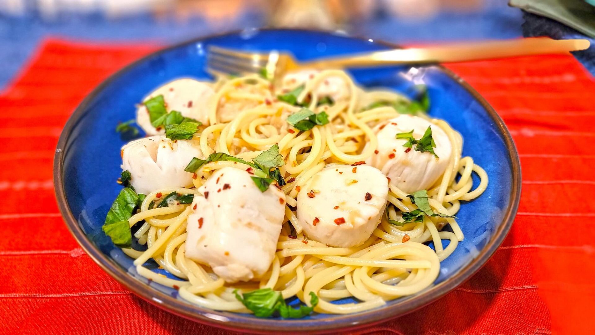 Spaghetti with Scallops in Lemon Garlic Butter Sauce Jeremy Sciarappa